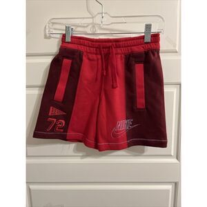 NWT Nike Boy's DQ9077Big Kids Sportswear Standard‎ Fit Shorts Red Size XS